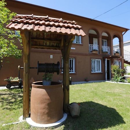 Casa De Khasia Zugdidi Exteriör bild