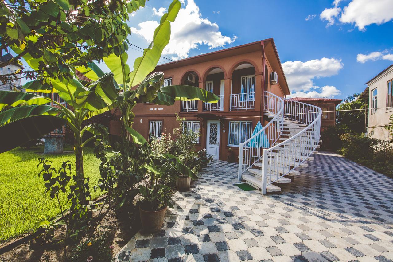 Casa De Khasia Zugdidi Exteriör bild
